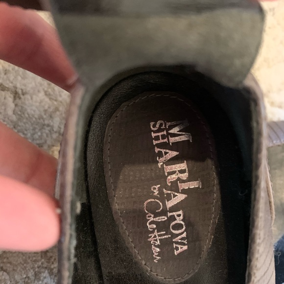 Cole Hann Gray flats - Picture 5 of 5